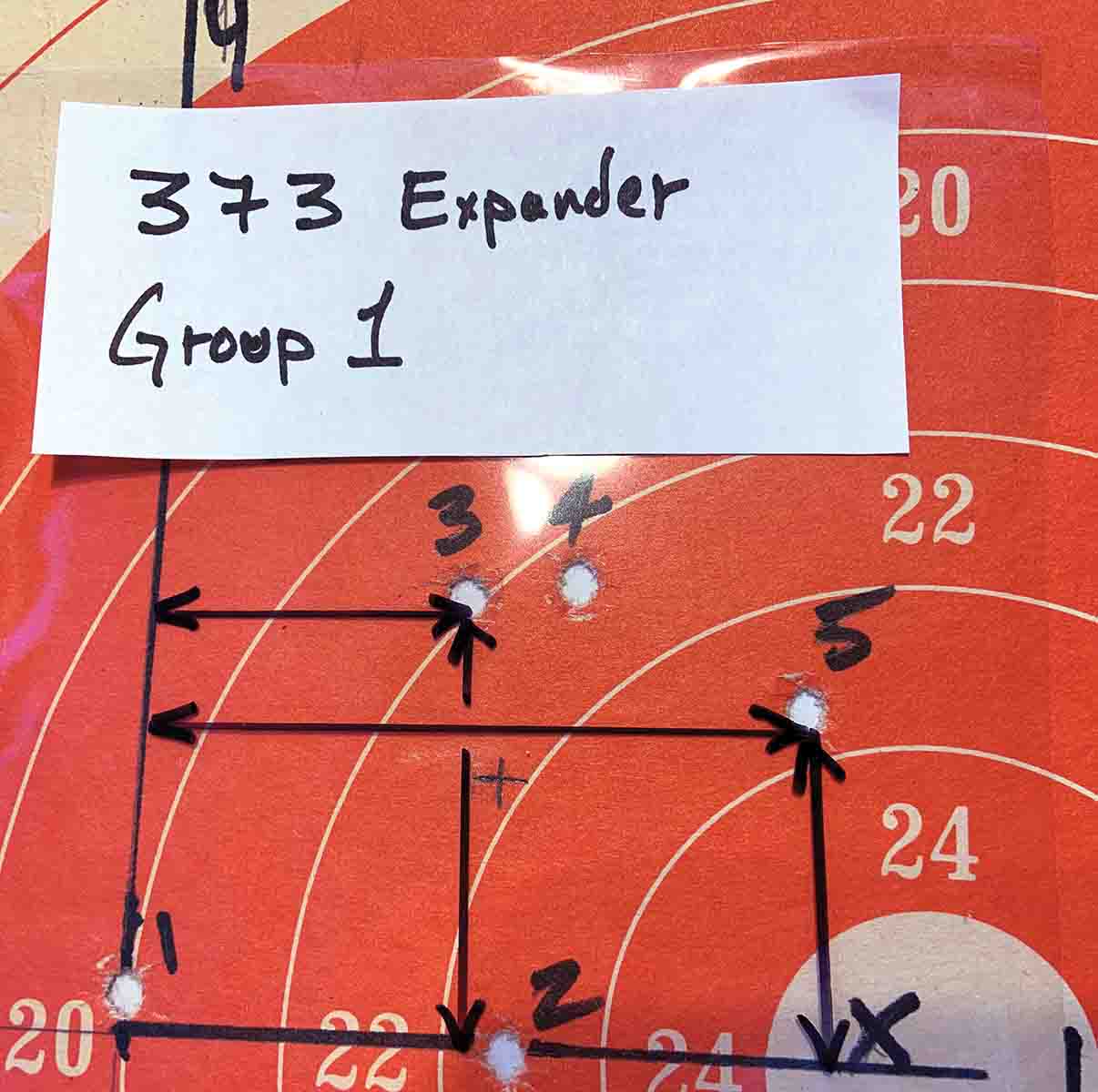 This example measures horizontal and vertical distances for shot numbers three and five.